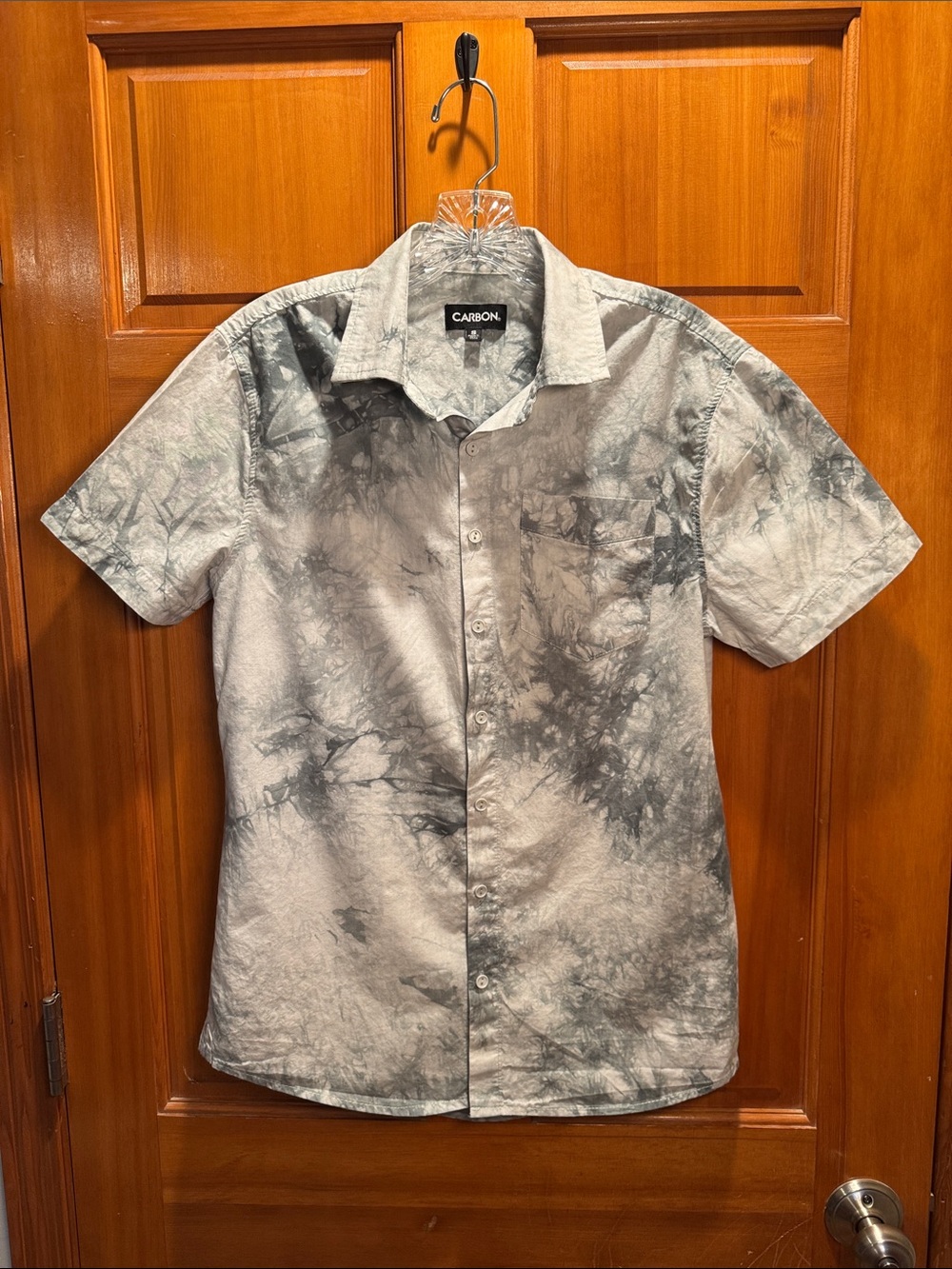 Carbon Short-Sleeve Tie-Dye Button-Up Shirt — Gray & Black Size Small